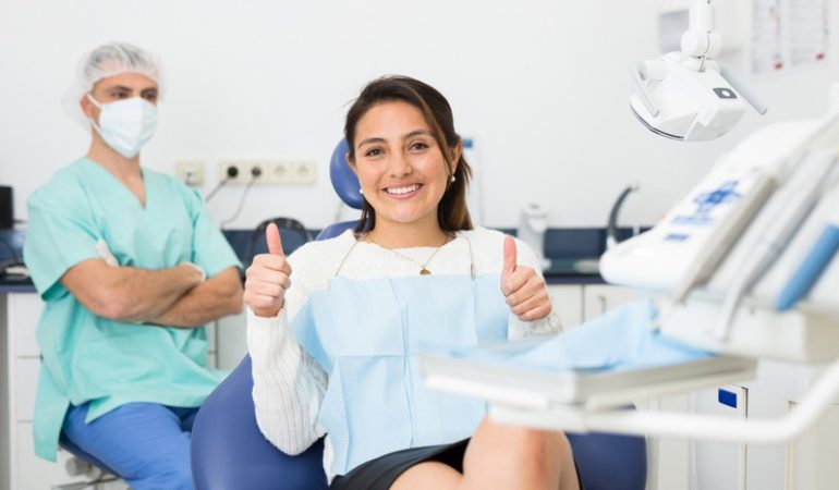 Quick and Efficient: How Emergency Dentists Handle Urgent Dental Problems