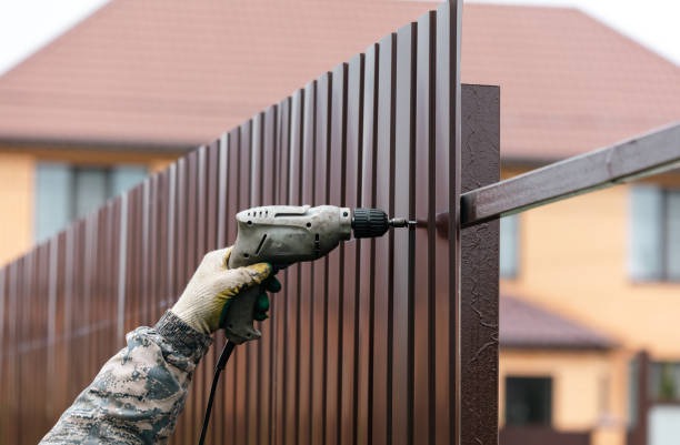 Essential Maintenance Tips for Prolonging the Life of Your Fence