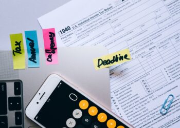 How to Pick HR and Payroll Outsourcing Service Providers