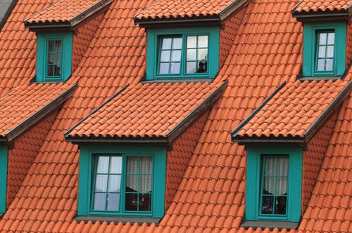 5 Essential Steps to Hiring a Professional Roofing Contractor