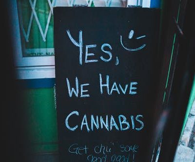 Vaping Ganja: A New Way to Smoke