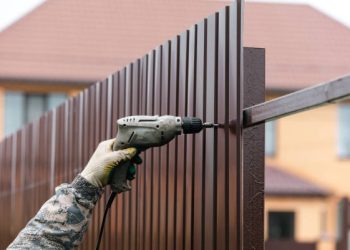Essential Maintenance Tips for Prolonging the Life of Your Fence
