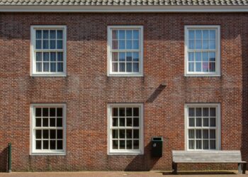 How to Tell If Your Windows Need Replacing (Signs Homeowners Miss)